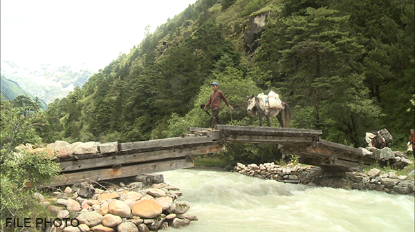 23 army personnel to build bridges in Laya