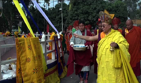 His Holiness the Je Khenpo consecrated a Sigdok Chorten