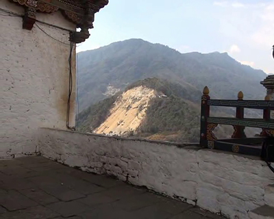 Blasting from road widening could damage Trongsa Dzong, locals fear---