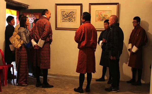French artist exhibiting his work in Trashi Yangtse-