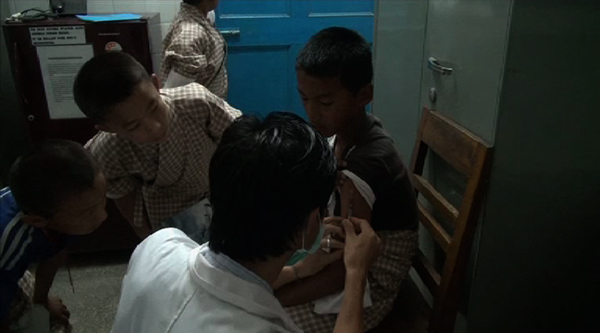 Students and teachers vaccinated en masse