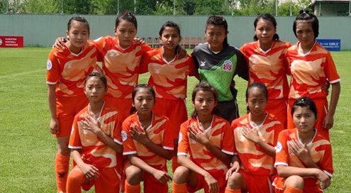 U-14-Girls-FootballTeam