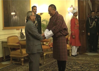 PM calls on Indian President