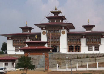 Men sentenced for armed robbery