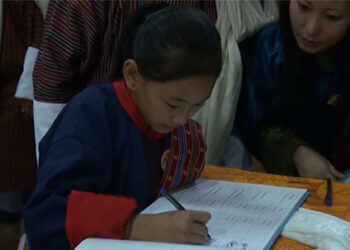 Student representatives sign children’s constitution
