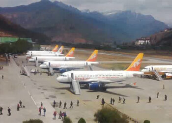 Customs Officials seize foreign whisky