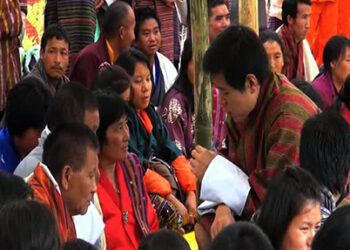 HRH Gyaltshab celebrates Thruebab in the east