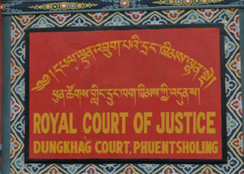 Sentenced immigration officials appeal