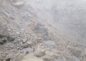 Tingtibi-Panbang Highway closed to traffic for two weeks