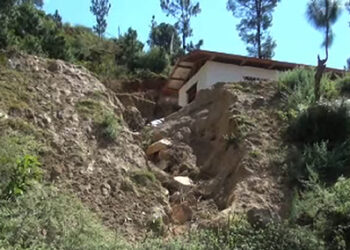 A precariously located ECCD centre has parents worried