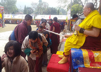 His Holiness administers Tshewang