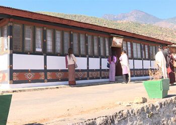 Keeping civil service apolitical