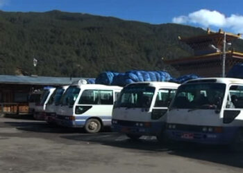 Passenger buses stranded in Bumthang