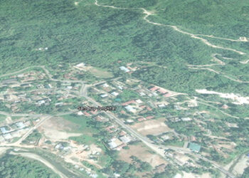 Lightning strikes a man to death