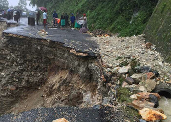 Bridge being constructed to connect Thimphu-Phuentshogling
