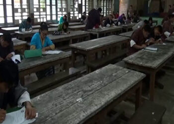 Fewer women turn up for functional literacy test