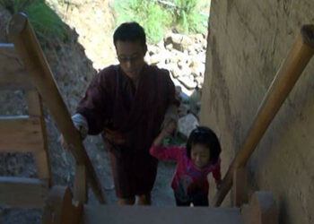 Many facing difficult registering their children for census