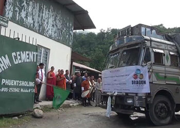 Dungsam starts exporting cement from Phuentshogling