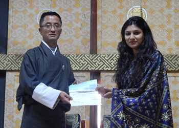 GoI hands over a cheque of Nu 500 M to Bhutan