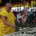 His Holiness performs special prayers for the Late King of Thailand