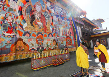 His Majesty visits Trongsa Dzong