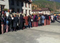 Hundreds line up at RMA to exchange Ngultrum with Rupees