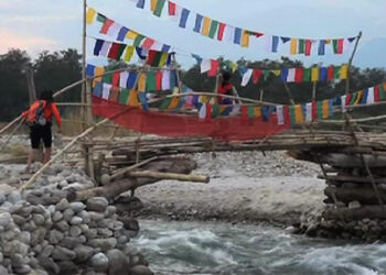 Temporary bridges, a boon to the people living across Mao River