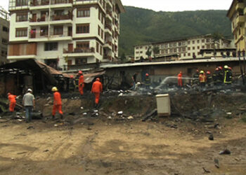 Fire guts 6 huts in Thimphu