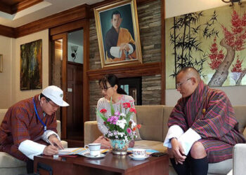 Population and housing census begins