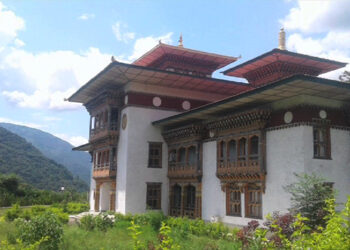 54-year-old man gets 17 years in jail for raping minor