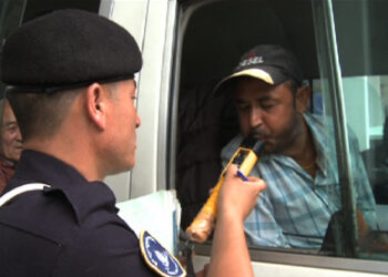 Bus drivers undergo alcohol test before the journey