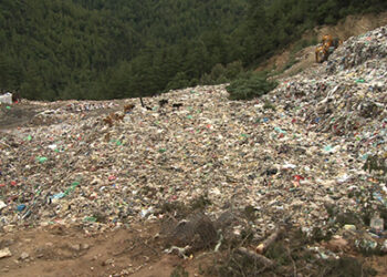 Filled up Memelakha still used for garbage disposal