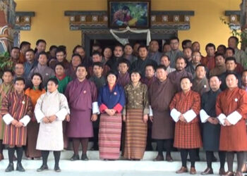 Towards gender sensitive local government