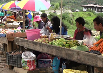 Sharpa Gewog’s vendors prefer the roadside