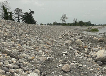 Taklai embankment wall rebuilt