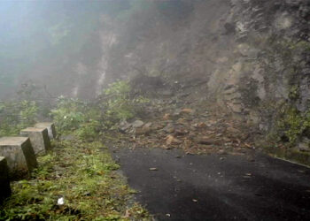 Heavy downpour disrupts road networks across the country