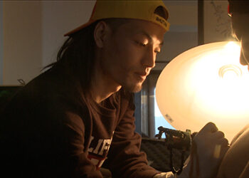 Man earns his living by inking others