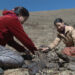 People of Lingzhi beat biting cold with animal dung
