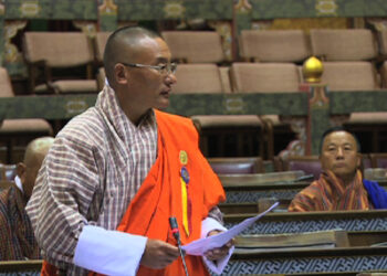 Opposition member questions on govt’s plegde to send senior citizens for pilgrimage