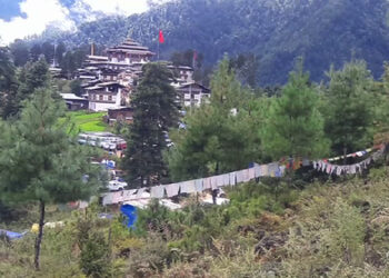 Lack of garbage truck impede waste management efforts in Gangtey