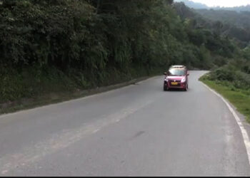 Gaeddu college adopts 10kms of Thimphu- Phuentshogling highway