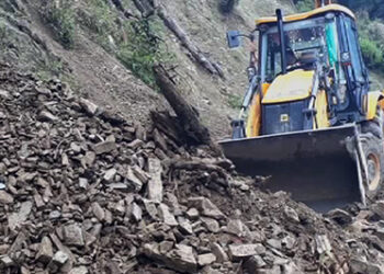 Bad road prevents Jeri-Lemi farmers from taking potatoes to auction yard