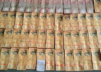 Three men arrested with large sum of cash