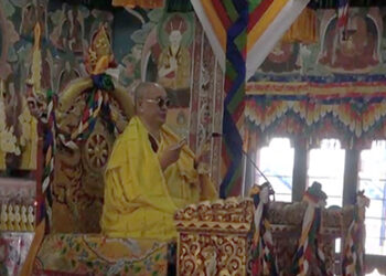His Holiness presides over moenlam chenmo in Tsirang