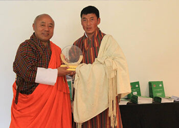 Gasa Rangzhin Sanam Dhetshen receives the best organic farmers’ award