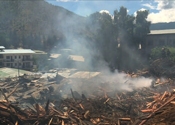 10 families left homeless by the fire in Changzamtog