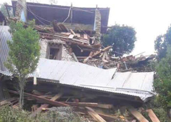 Landslide destroys three-storey house in Chaskhar