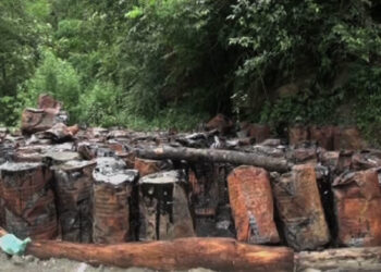 Haphazard dumping of road materials