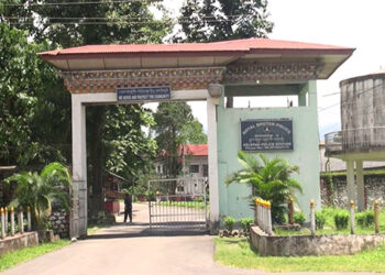 The missing boy reunited with his parents, Gelegphu