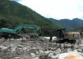 Works underway to clear Wangdue-Tsirang highway